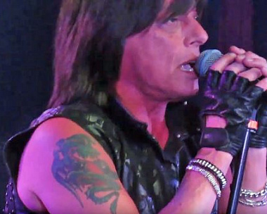 Joe performing with Trixter's Steve Brown at Revelations in Amityville, NY on 27 Feb